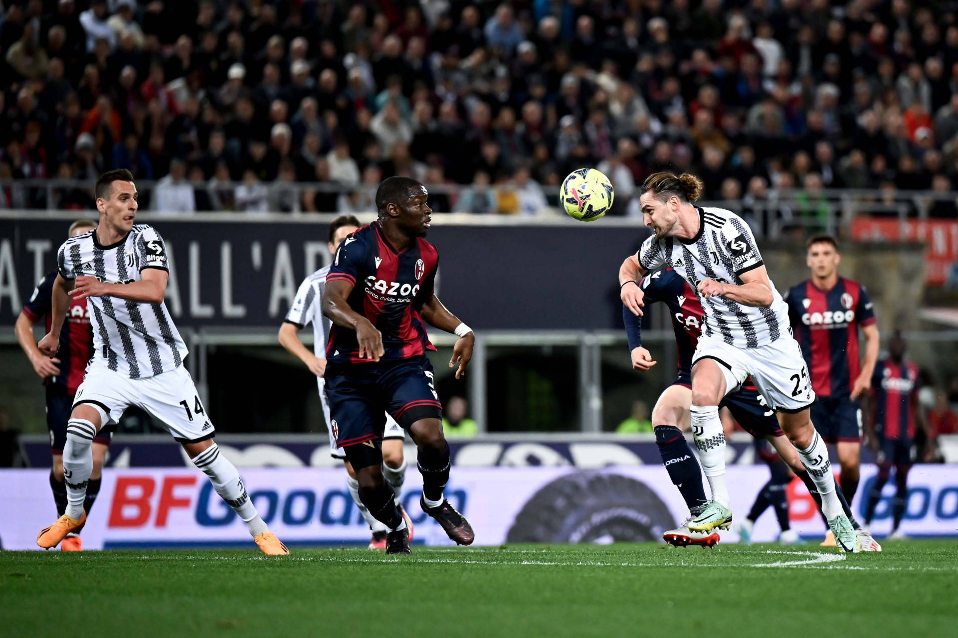 博洛尼亚遭遇主场失利,球队战绩堪忧需调整的简单介绍 博洛尼亚遭遇主场失利,球队战绩堪忧需调整的简单介绍