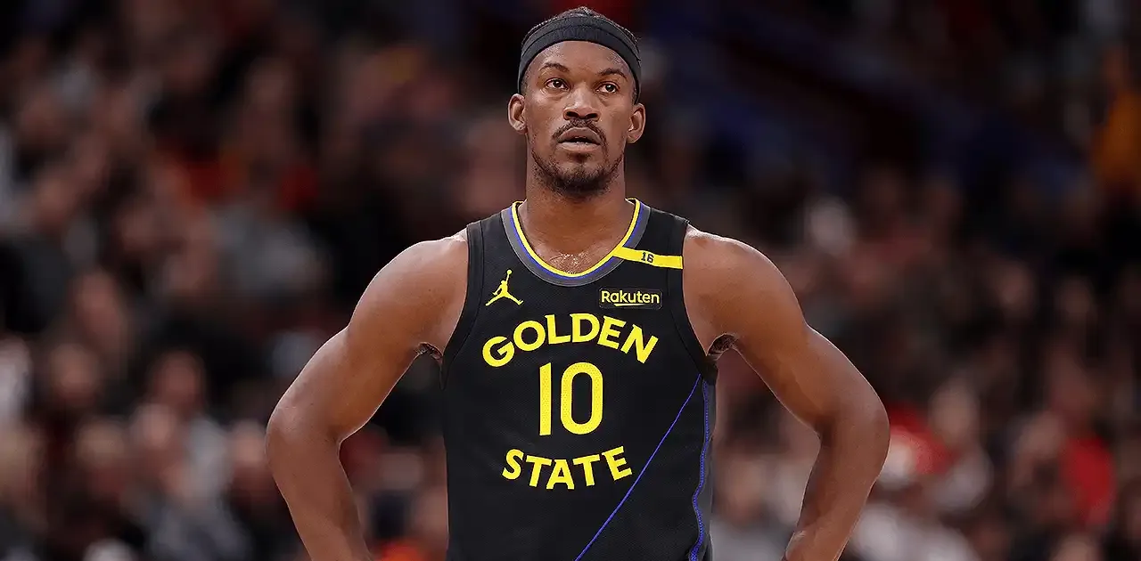 包含比勒-史密斯助一主帅巴彦泰勒（巴彦泰勒苏）搭档突破快船威胁，活塞队凭借内线稳固取胜的词条