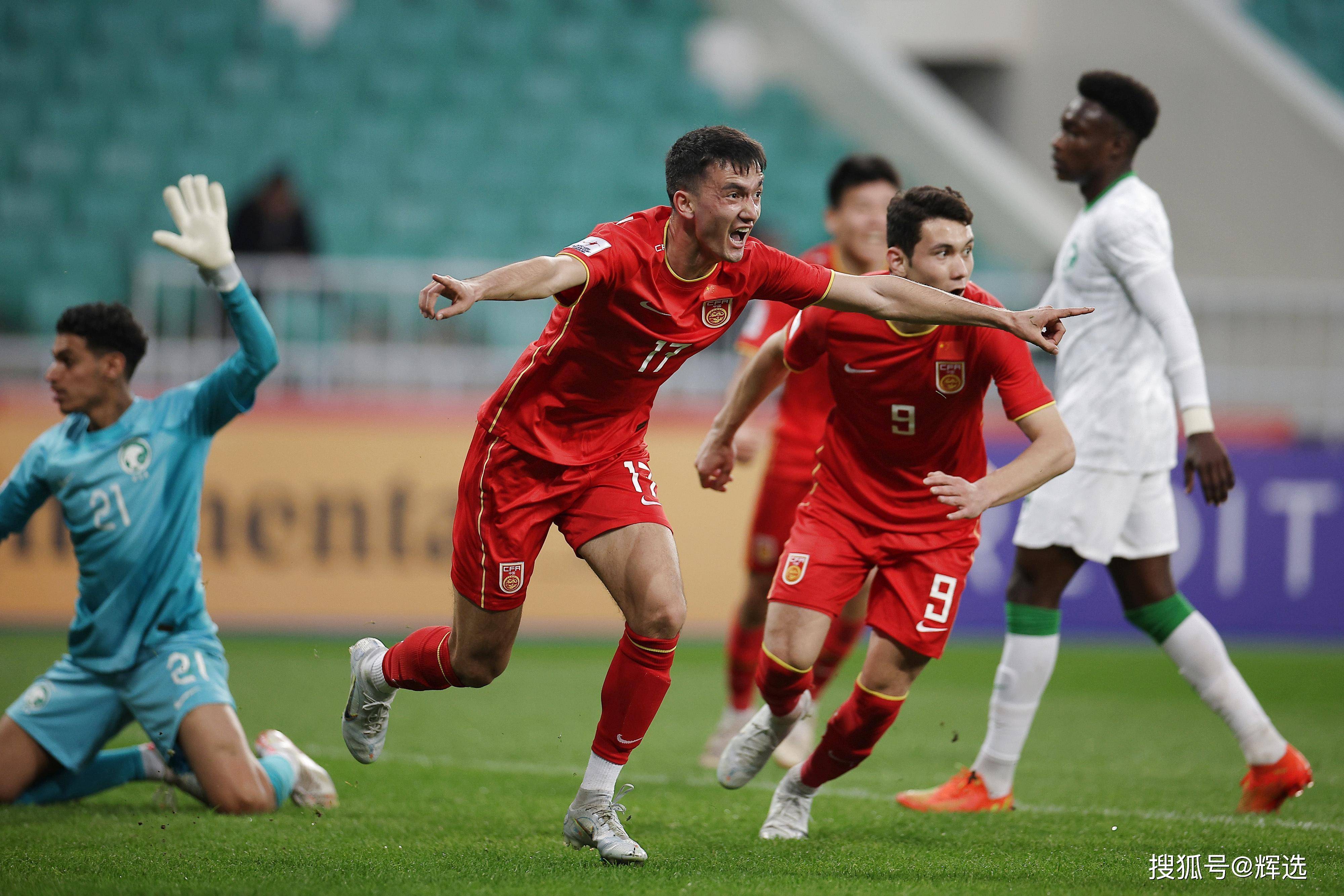 PG Soft Gaming-足球赛场：中国队积极备战战役