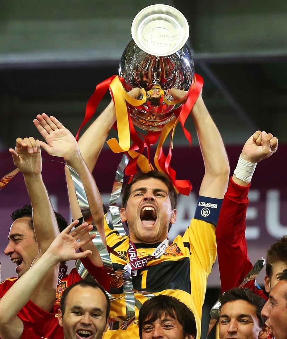 西班牙豪门对决，皇马笑傲群雄