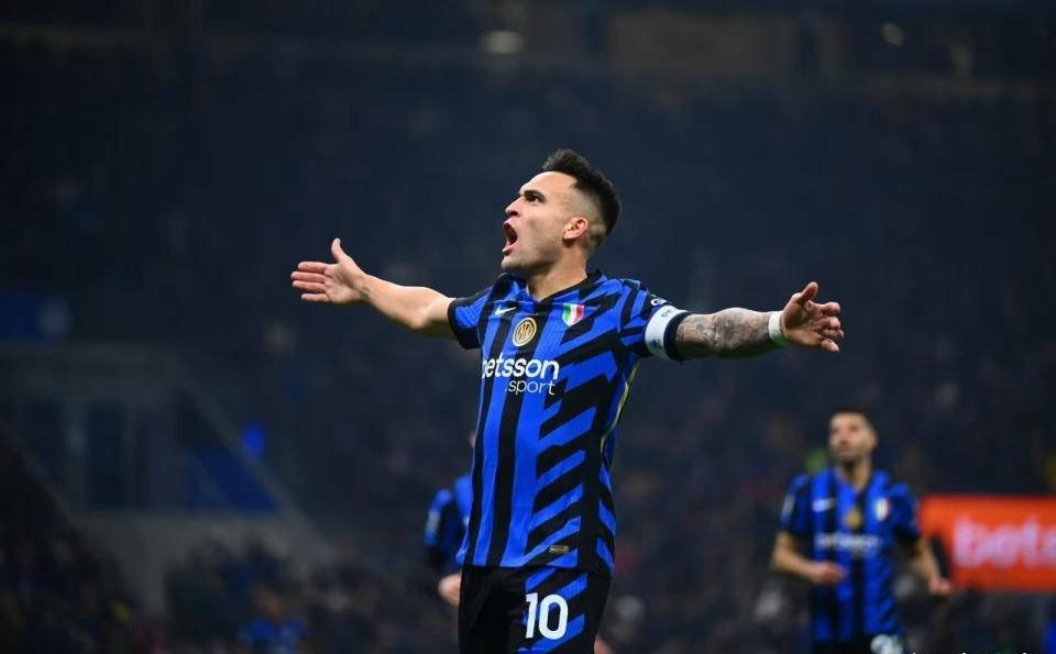 都灵主场大胜，取得关键胜利