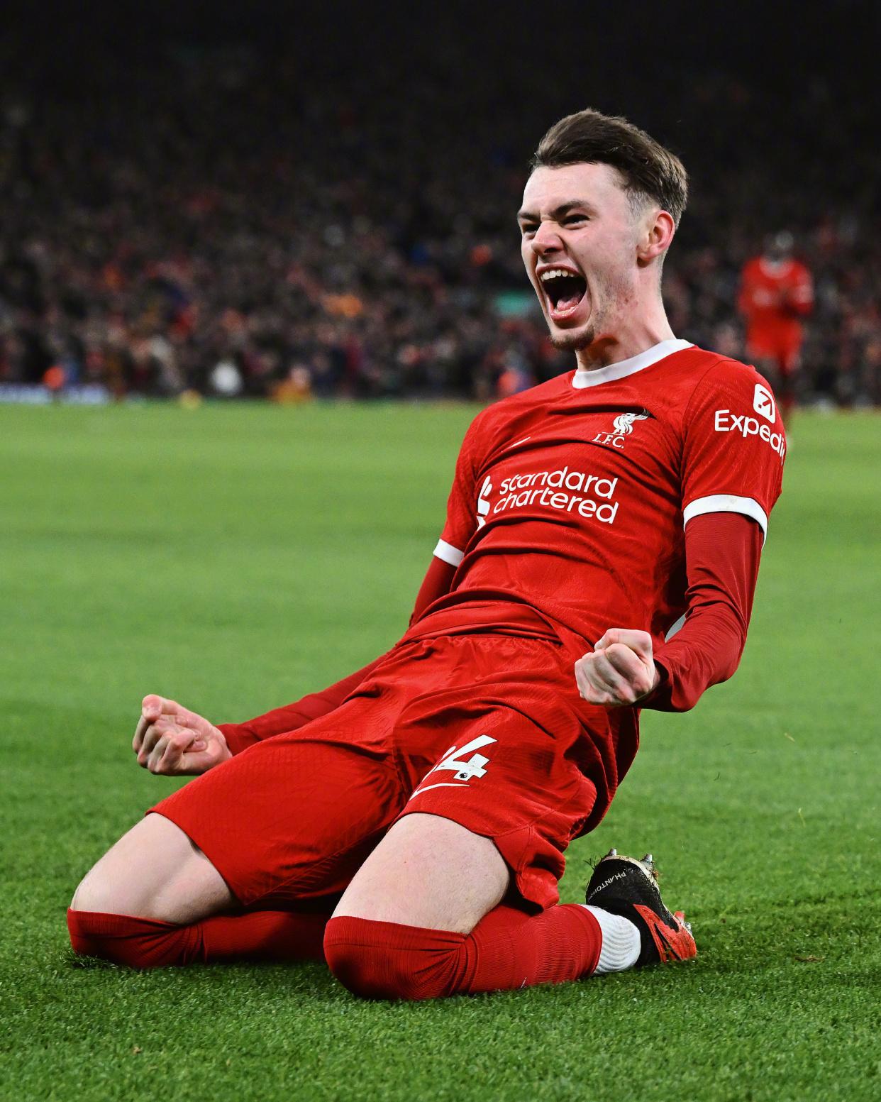 利物浦主场轻松击败拜仁，实力无可挑剔