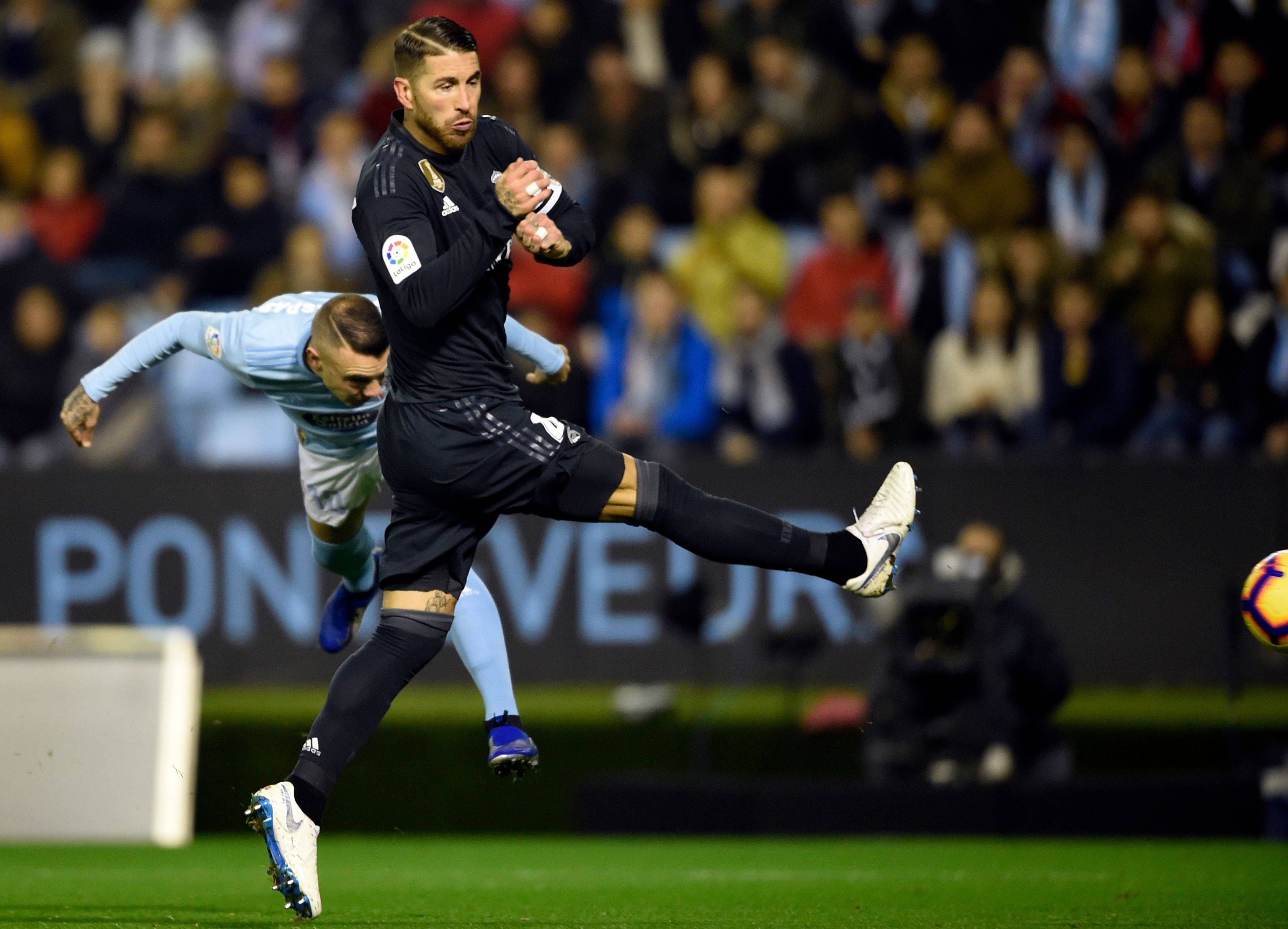 塞尔塔三分制胜韦斯卡,赛场惊艳 塞尔塔三分制胜韦斯卡,赛场惊艳