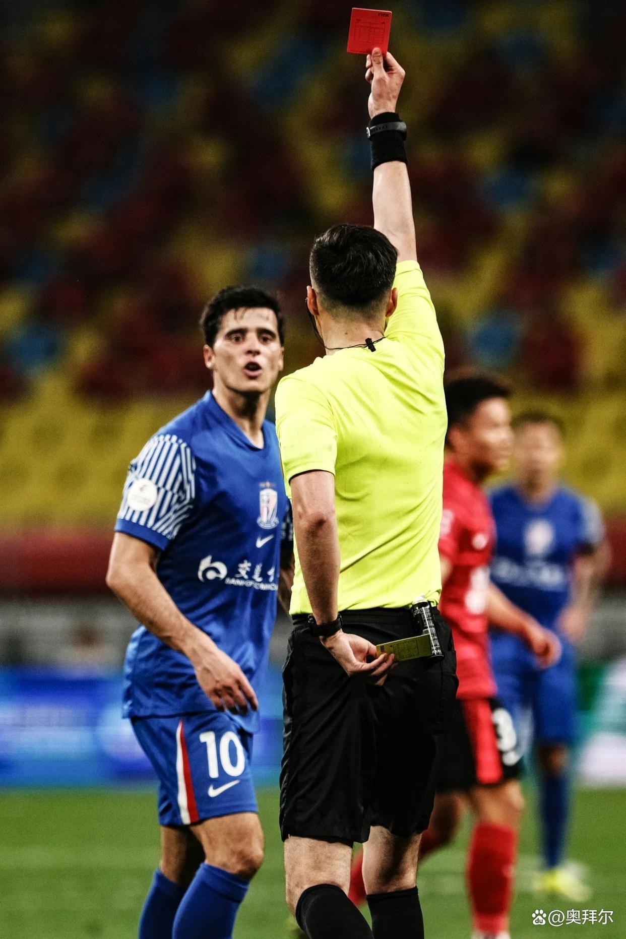 申花主场不敌国安,遭遇两连败 申花主场不敌国安,遭遇两连败