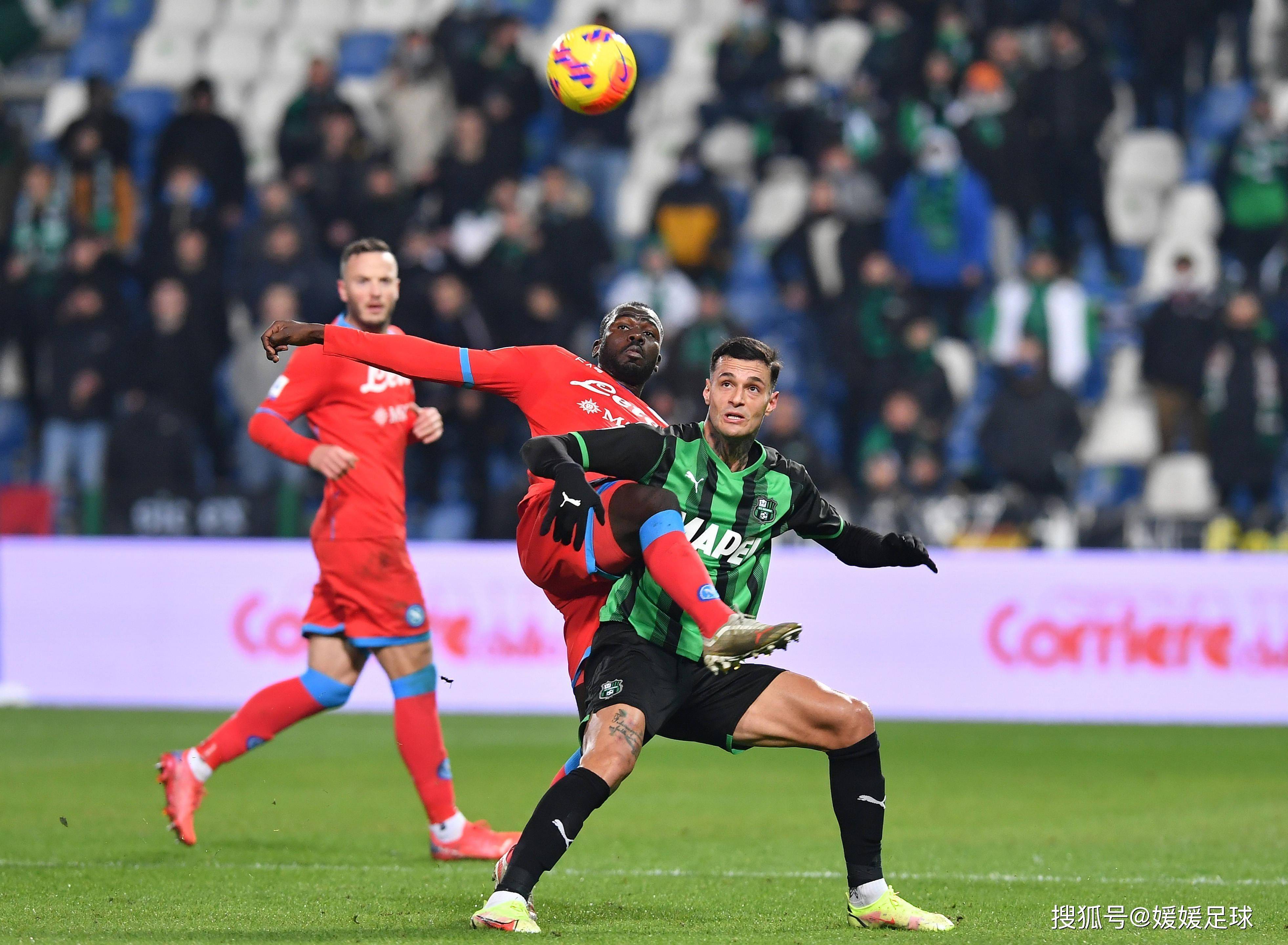 包含佛罗伦萨客场大胜AC米兰！纳赛尔建功助球队夺冠的词条