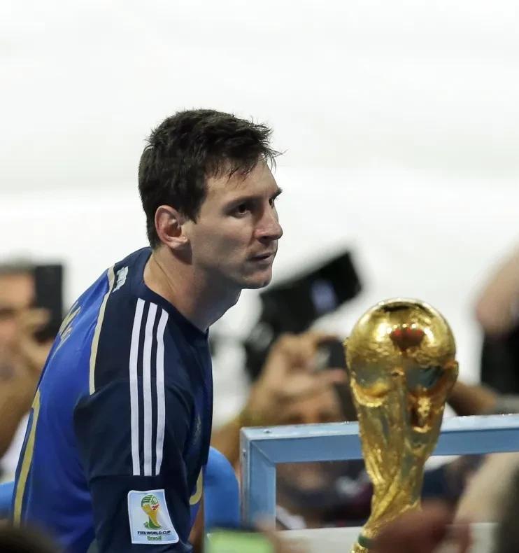 梅西续约成谜,巴萨球迷担忧球星去留 梅西续约成谜,巴萨球迷担忧球星去留