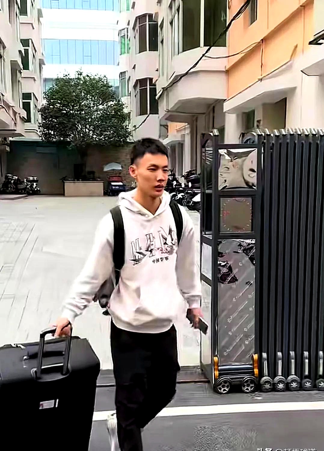 精彩对决胜出者出乎意料，赛场上的黑马