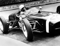 摩斯全力以赴,展现出色状态 摩斯全力以赴,展现出色状态