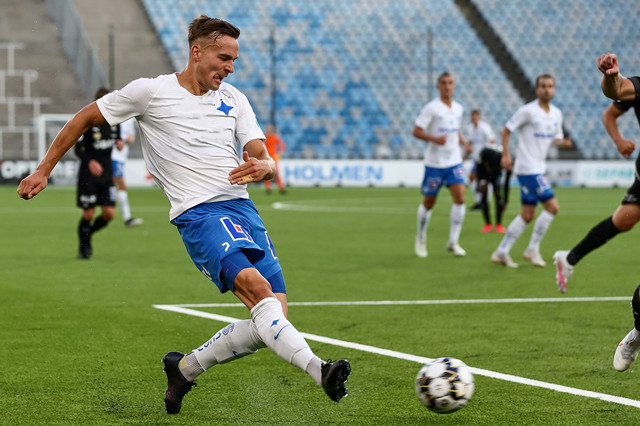 诺里奇城队员发挥不俗,取得重要比赛胜利 诺里奇城队员发挥不俗,取得重要比赛胜利