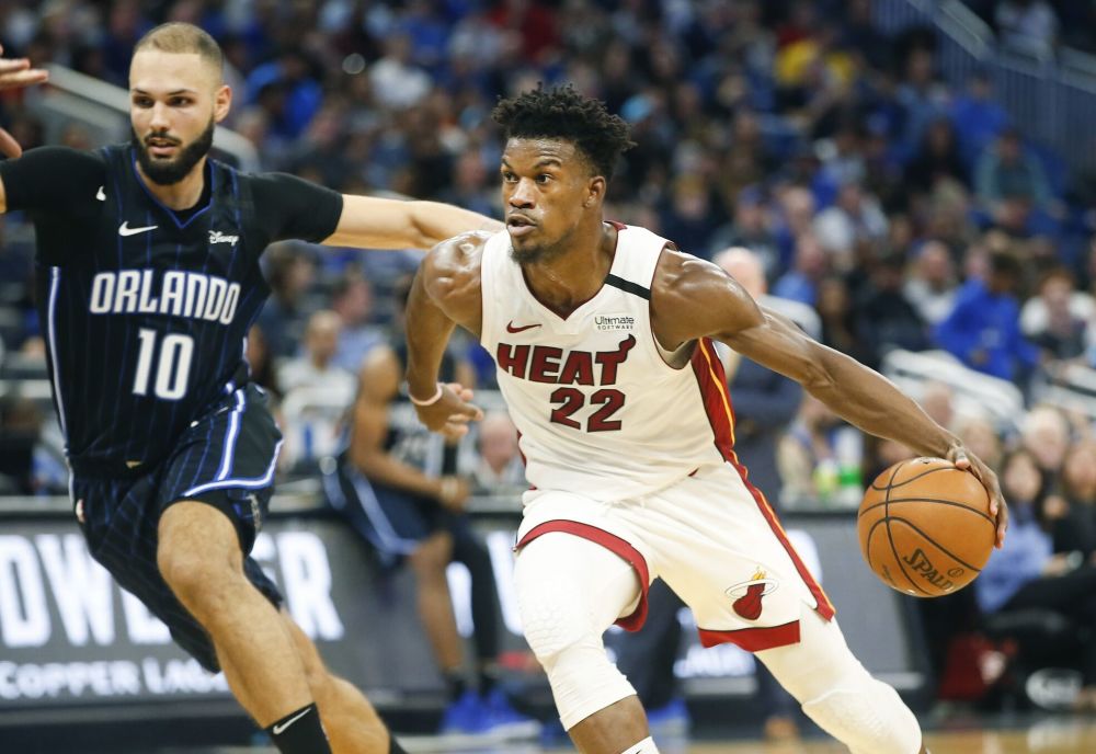 开拓者队客场告负鹈鹕队,遭受失利 开拓者队客场告负鹈鹕队,遭受失利