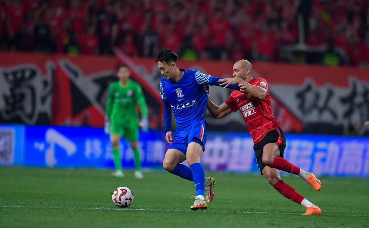 PG电子游戏-申花客场不敌鲁能，盼望雨过天晴的简单介绍