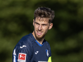 瑞士球员在霍芬海姆踢球，表现出色引瞩目