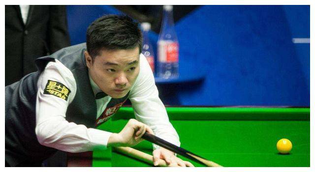 包含实力对比拉开序幕,联赛竞争白热化的词条 包含实力对比拉开序幕,联赛竞争白热化的词条