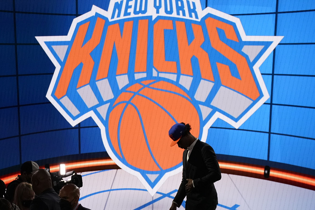 开拓者主场告捷!擒下骑士 开拓者主场告捷!擒下骑士