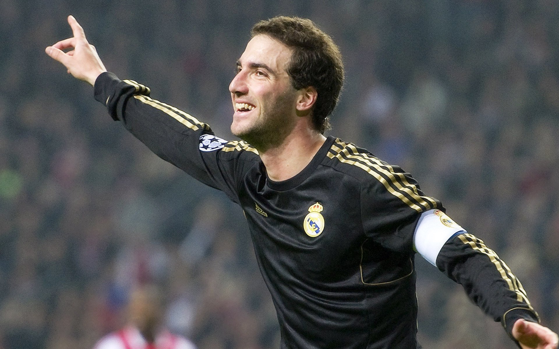 布鲁诺爆发！伊朗力量提前终结那不勒斯悬念